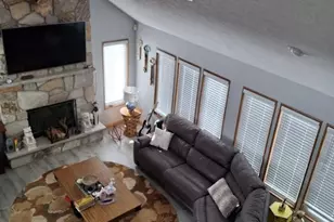 211 Brandyshire Dr, Tamiment, PA 18324 - Photo 14