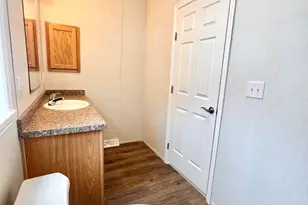 106 Middle Rd, Greentown, PA 18426 - Photo 22