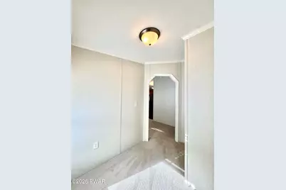 106 Middle Road, Greentown, PA 18426 - Photo 14