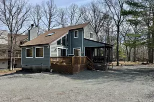 215 Tanager Rd, Lackawaxen, PA 18435 - Photo 2