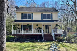 117 Cabin Rd, Milford, PA 18337 - Photo 2