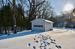 130 Log and Twig Rd, Dingmans Ferry, PA 18328 - Photo 34