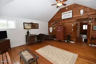 130 Log and Twig Rd, Dingmans Ferry, PA 18328 - Photo 10