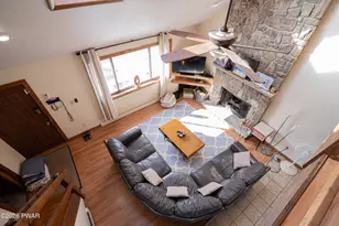 10 Crestwood Ct, Lake Ariel, PA 18436 - Photo 8