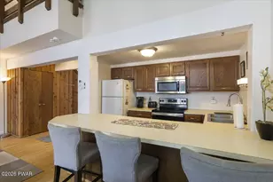 14 Finch Grv, Lake Harmony, PA 18624 - Photo 10