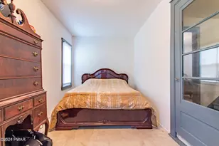 69 E Sterling Rd, Newfoundland, PA 18445 - Photo 20