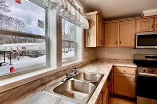 102 Middle Rd, Greentown, PA 18426 - Photo 8