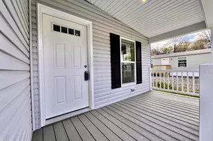 102 Middle Rd, Greentown, PA 18426 - Photo 4