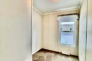 102 Middle Rd, Greentown, PA 18426 - Photo 14