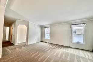 102 Middle Rd, Greentown, PA 18426 - Photo 12