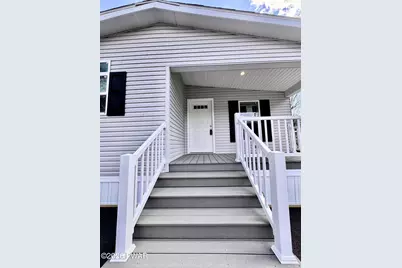 102 Middle Road, Greentown, PA 18426 - Photo 2