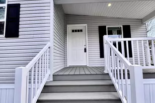 102 Middle Rd, Greentown, PA 18426 - Photo 2