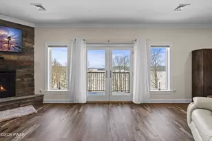 109 Paradise Rd E, Greentown, PA 18426 - Photo 8