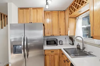 6433 Marvin Gardens Drive, Tobyhanna, PA 18466 - Photo 16