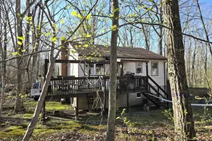 113 Blueridge Ln, Lords Valley, PA 18428 - Photo 6