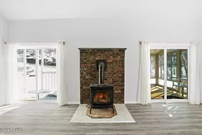 113 Regent Street, Bushkill, PA 18324 - Photo 8