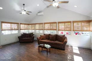 5 Pumphouse Rd, Lakeville, PA 18438 - Photo 16