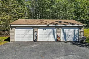 147 View Dr, Greentown, PA 18426 - Photo 6