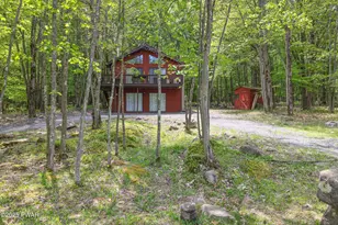 2894 S Fairway Dr, Lake Ariel, PA 18436 - Photo 2