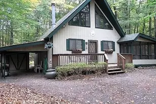 526 North Gate Rd, Lake Ariel, PA 18436 - Photo 1