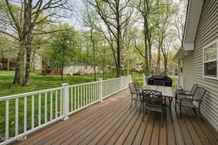 127 Robin Way, Lackawaxen, PA 18435 - Photo 58