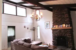 124 Hickory Dr, Hawley, PA 18428 - Photo 12