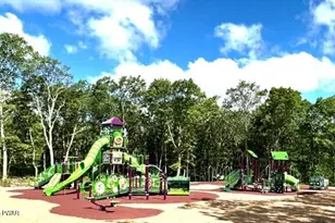 131 Maple Ridge Dr, Hawley, PA 18428 - Photo 40