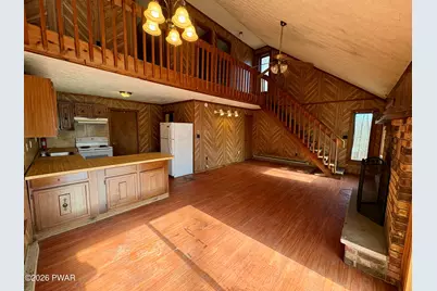 192 Bellingham Drive, Bushkill, PA 18324 - Photo 2