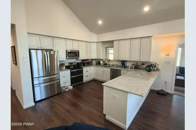 192 Lower Lakeview Drive, Hawley, PA 18428 - Photo 18