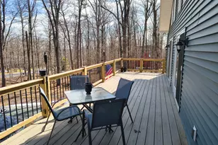 192 Lower Lakeview Dr, Hawley, PA 18428 - Photo 30