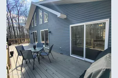 192 Lower Lakeview Drive, Hawley, PA 18428 - Photo 32
