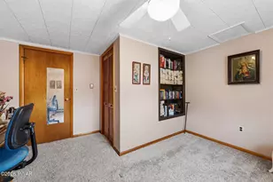 44 McCabe Ave, Carbondale, PA 18407 - Photo 18