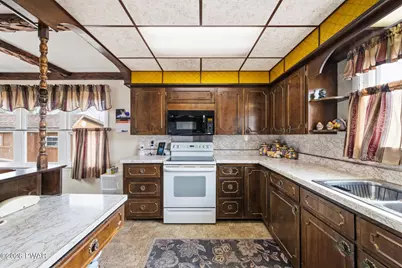 44 McCabe Avenue, Carbondale, PA 18407 - Photo 10