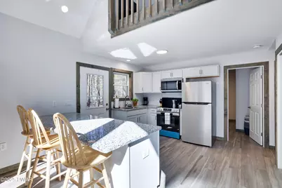 1121 Cobblewood Road, Newfoundland, PA 18445 - Photo 4