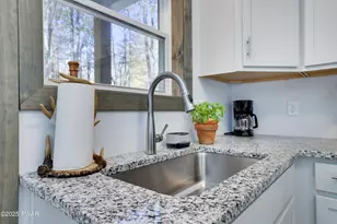 1121 Cobblewood Rd, Newfoundland, PA 18445 - Photo 6