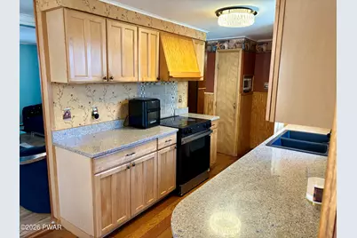 2193 Spring Drive, Bushkill, PA 18324 - Photo 14