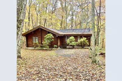 130 Canterbrook Drive #130, Hawley, PA 18428 - Photo 2