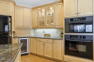 1085 Dewberry Dr, Hawley, PA 18428 - Photo 16