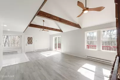 5231 Woodbridge Drive E, Bushkill, PA 18324 - Photo 12