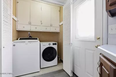 300 Marion Street, Moscow, PA 18444 - Photo 20