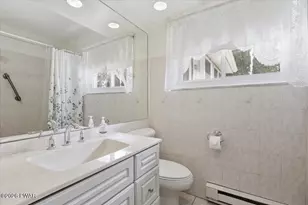 300 Marion St, Moscow, PA 18444 - Photo 36