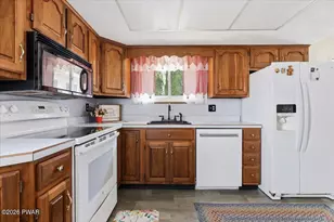 300 Marion St, Moscow, PA 18444 - Photo 18