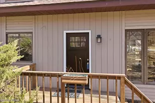 2722 Pebble Ct, Lake Ariel, PA 18436 - Photo 8