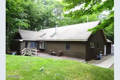 104 Hickory Lane, Greentown, PA 18426 - Photo 2
