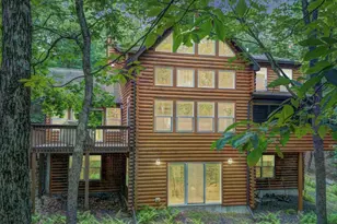 110 Owl Ct, Lackawaxen, PA 18435 - Photo 2