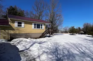 33 Alpine Rd, Beach Lake, PA 18405 - Photo 2