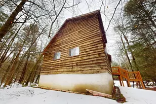 117 Pickerel Ln, Greentown, PA 18426 - Photo 2