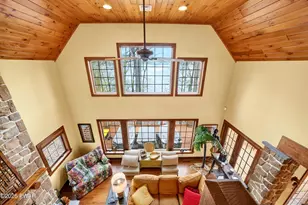 2 Knollwood Rd, Lakeville, PA 18436 - Photo 20