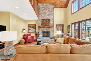 2 Knollwood Rd, Lakeville, PA 18436 - Photo 4