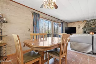 140 Timber Ridge Cir, Greentown, PA 18426 - Photo 12
